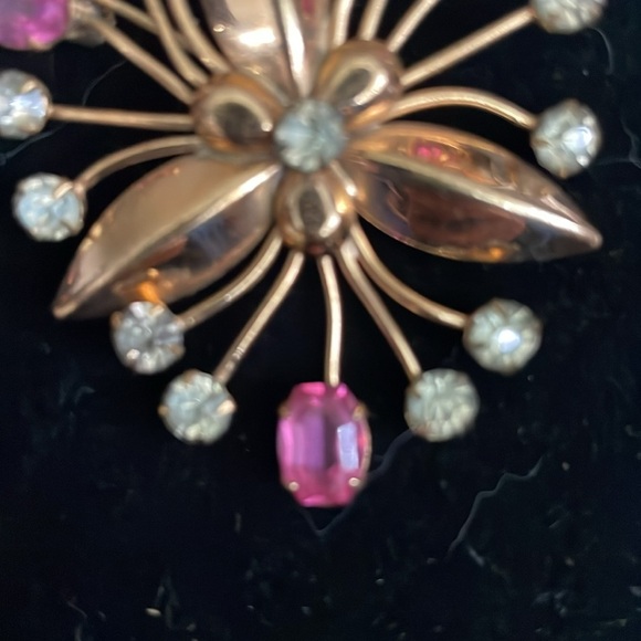 Vintage 10K filled  Gold and Pink rhinestone Floral Brooch - Picture 3 of 7